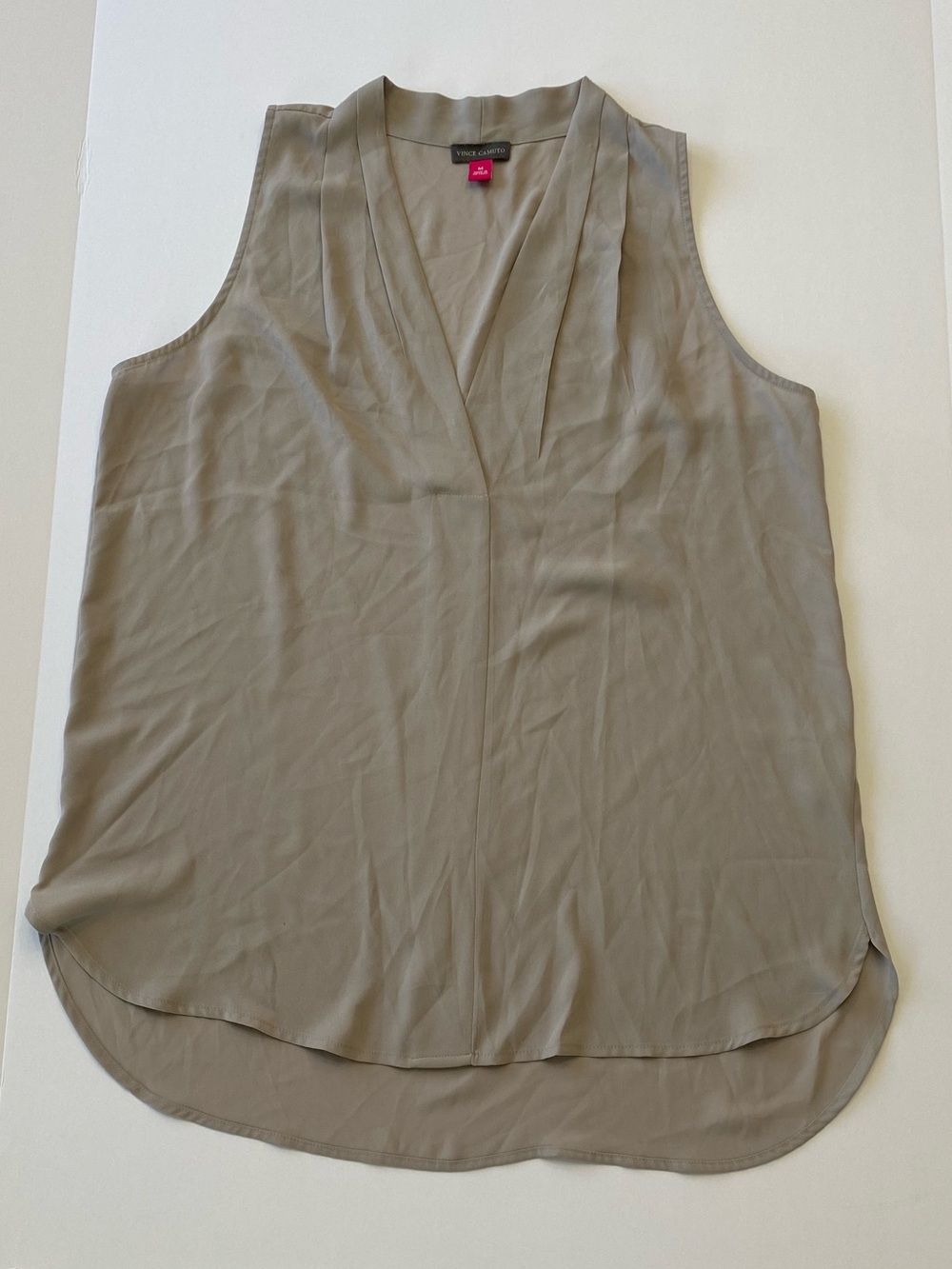 sleeveless loose fitting tank office chic Vince Camuto gray women’s layering